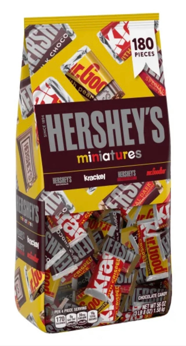 HERSHEY's miniatures Chocolate Candy Variety Pack 180 Pieces 3 lb 8 OZ / net wt 56 OZ / 1.58 Kg