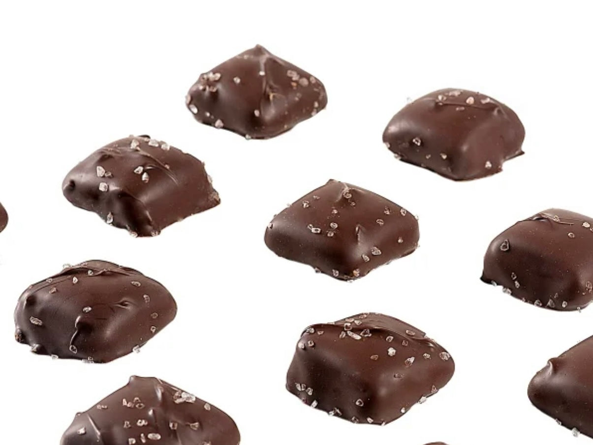 Sanders Sea Salt Caramels Dark Chocolate Small Batch Wonders 36 OZ / 2 lbs 4 OZ / 1.02 kg